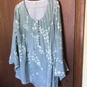 Flowy Green Blouse with Leaf Pattern